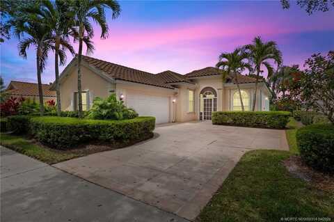 8460 SE Palm Hammock Lane, Hobe Sound, FL 33455