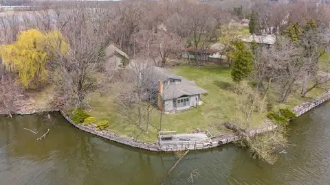 2108 WOODLAWN Lane, APPLETON, WI 54914