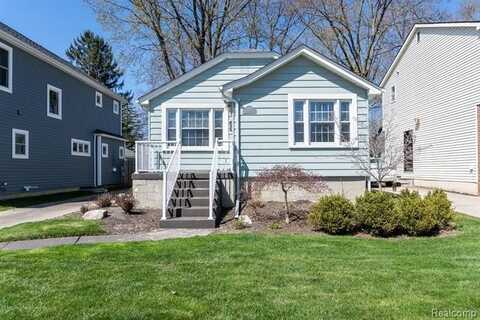 2939 THOMAS Avenue, Berkley, MI 48072