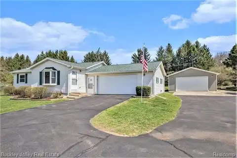 5239 BULL RUN Road, Gregory, MI 48137