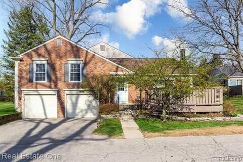 1244 KINGS COVE Court, Rochester Hills, MI 48306