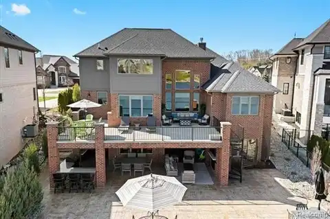8353 PIER POINT Court, South Lyon, MI 48178