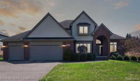 1942 BLOOMFIELD Drive, Bloomfield Hills, MI 48302