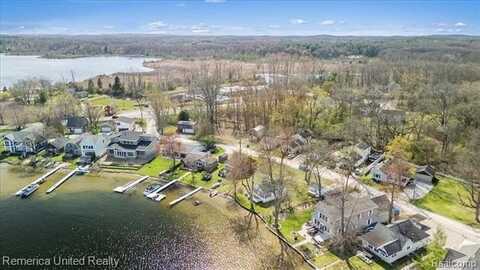 9623 WINSTON Road, Pinckney, MI 48169