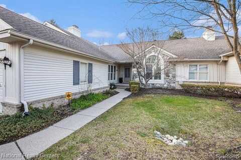 7529 DANBURY Drive, West Bloomfield, MI 48322