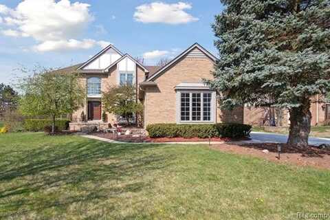 1250 LAKEVIEW Drive, Rochester Hills, MI 48306