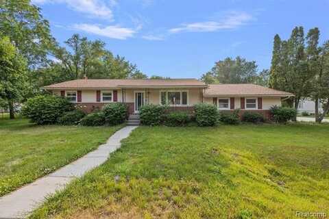 2624 LONGVIEW Avenue, Rochester Hills, MI 48307