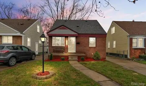 2216 REGINA Avenue, Lincoln Park, MI 48146