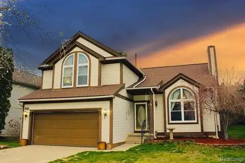 6886 FOX Lane, Waterford, MI 48327