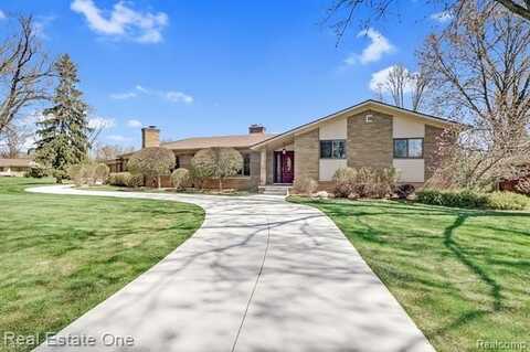 31896 STAMAN Circle, Farmington Hills, MI 48336