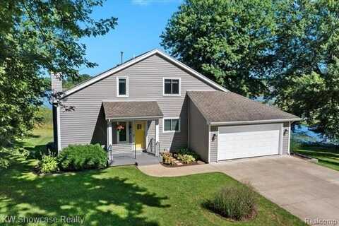 5930 AMADORE Street, Commerce Township, MI 48382