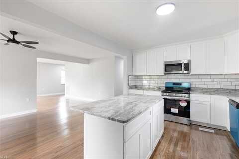 1016 Beach View Street, Norfolk, VA 23503