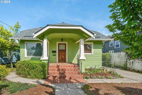 4930 SE 72ND AVE, Portland, OR 97206