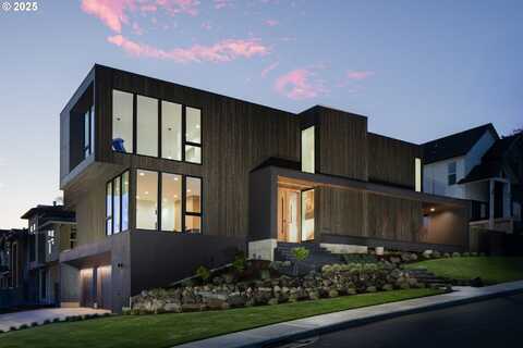 13193 SE Regency View, Happy Valley, OR 97086