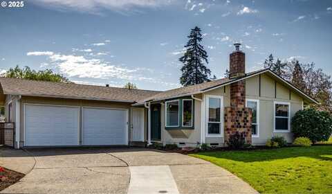 709 N HOLLY DR, Newberg, OR 97132