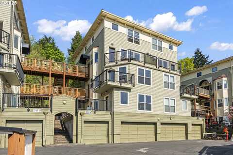 325 NW UPTOWN TER, Portland, OR 97210