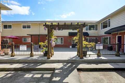 2355 SW CEDAR ST, Portland, OR 97205