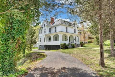 616 Midland TRL, Covington, VA 24426