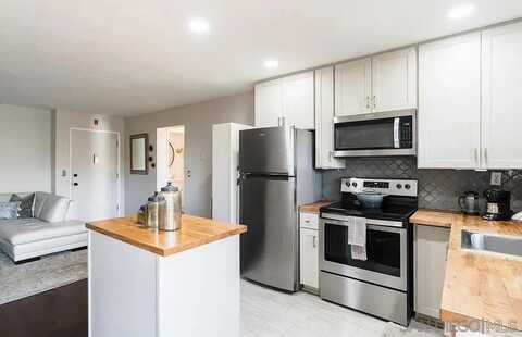 7838 Cowles Mountain Ct, San Diego, CA 92119