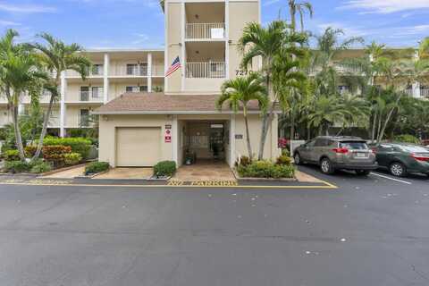 7270 Ashford Place, Delray Beach, FL 33446