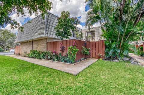 1700 Embassy Drive, West Palm Beach, FL 33401