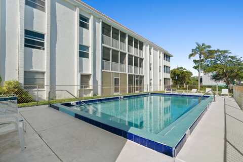 236 Castlewood Drive, North Palm Beach, FL 33408
