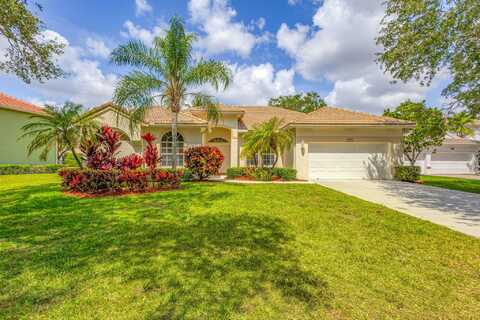 225 Blackbird Lane, Jupiter, FL 33458