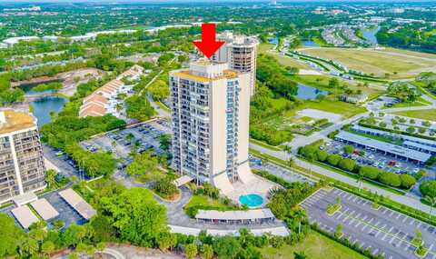 2425 Presidential Way, West Palm Beach, FL 33401