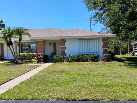 131 Lakes End Drive, Fort Pierce, FL 34982