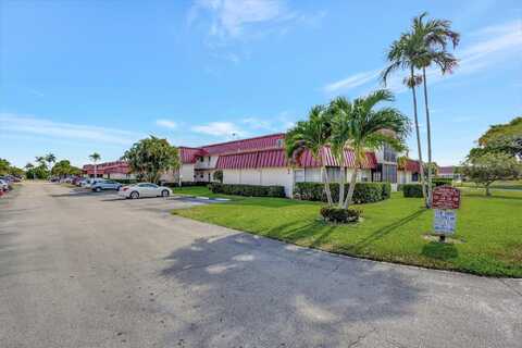 12012 Greenway Circle S, Royal Palm Beach, FL 33411