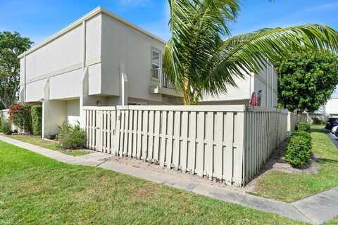 12128 Regal Court E, Wellington, FL 33414