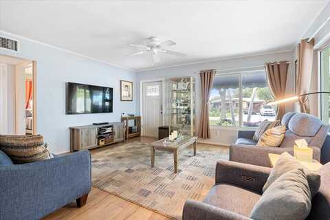 265 NE 13th Street, Delray Beach, FL 33444