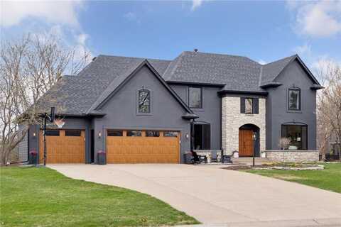 3519 Crestmoor Drive, Woodbury, MN 55125