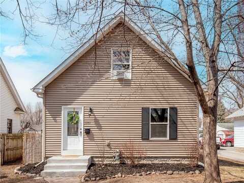 3945 Perry Avenue N, Robbinsdale, MN 55422