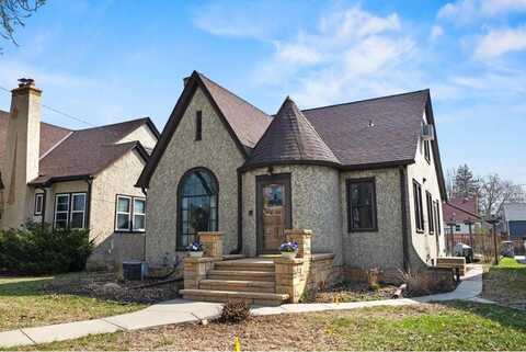 4421 18th Avenue S, Minneapolis, MN 55407