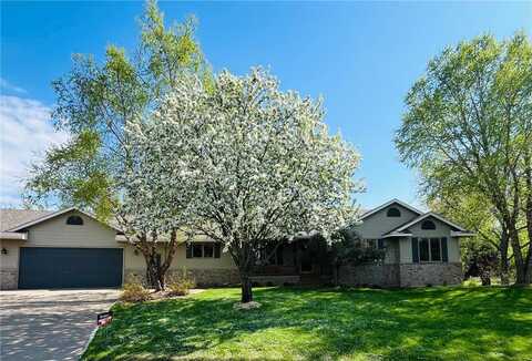 2202 10th Street Circle NE, Buffalo, MN 55313