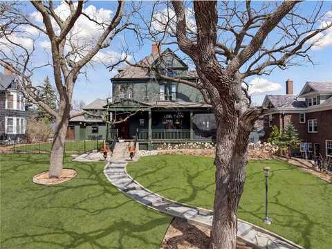 683 Osceola Avenue, Saint Paul, MN 55105