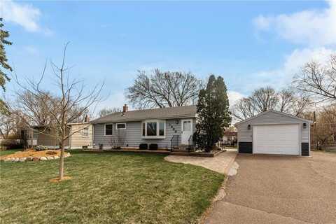 1996 Chambers Street, Maplewood, MN 55109