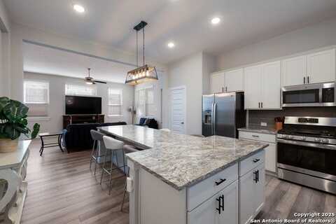 8703 Hedford Flats, San Antonio, TX 78254