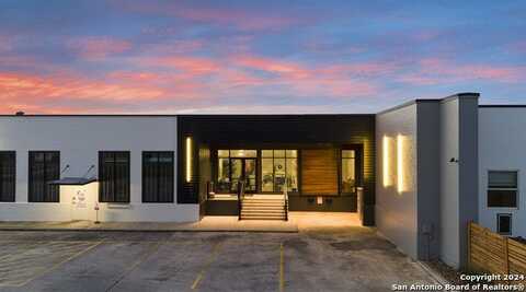 3363 E COMMERCE ST, San Antonio, TX 78220