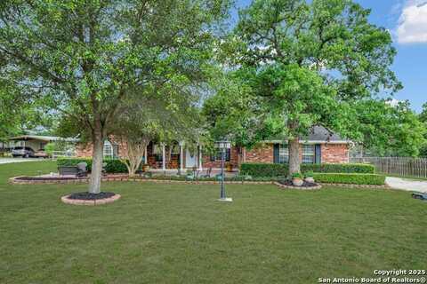 1253 Hillside Oaks, La Vernia, TX 78121
