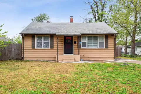 2149 S Victoria St, Wichita, KS 67211