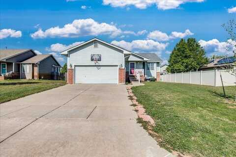 389 E Riley Ave, Haysville, KS 67060