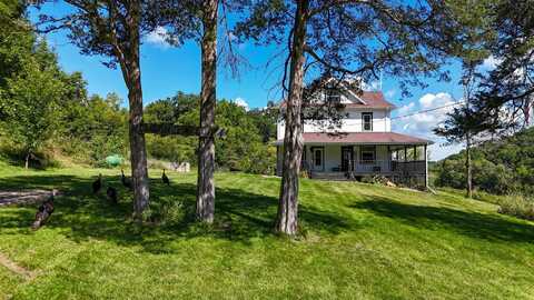 4782 Mounds Park Road, Blue Mounds, WI 53517