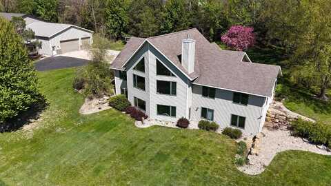W5416 Highland Drive, New Glarus, WI 53574