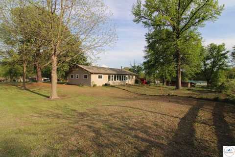 220 S county line, Windsor, MO 65360