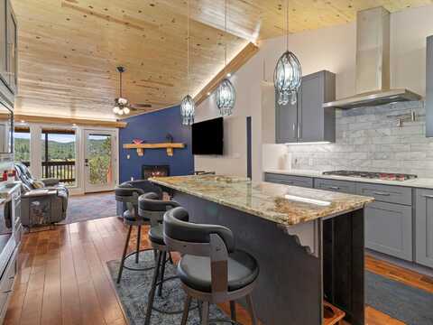 1661 Cerro Gordo, Santa Fe, NM 87501