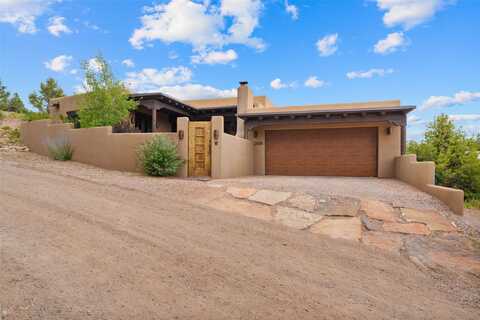 306 Callecita Place, Santa Fe, NM 87501