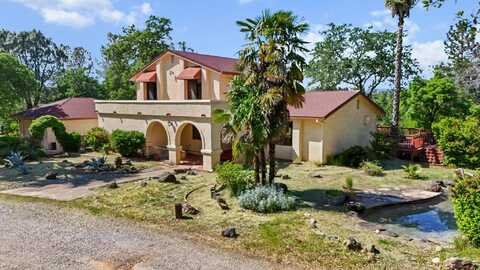 17710 China Gulch Drive, Anderson, CA 96007