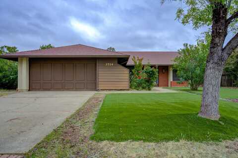 3714 Fujiyama Way, Redding, CA 96001